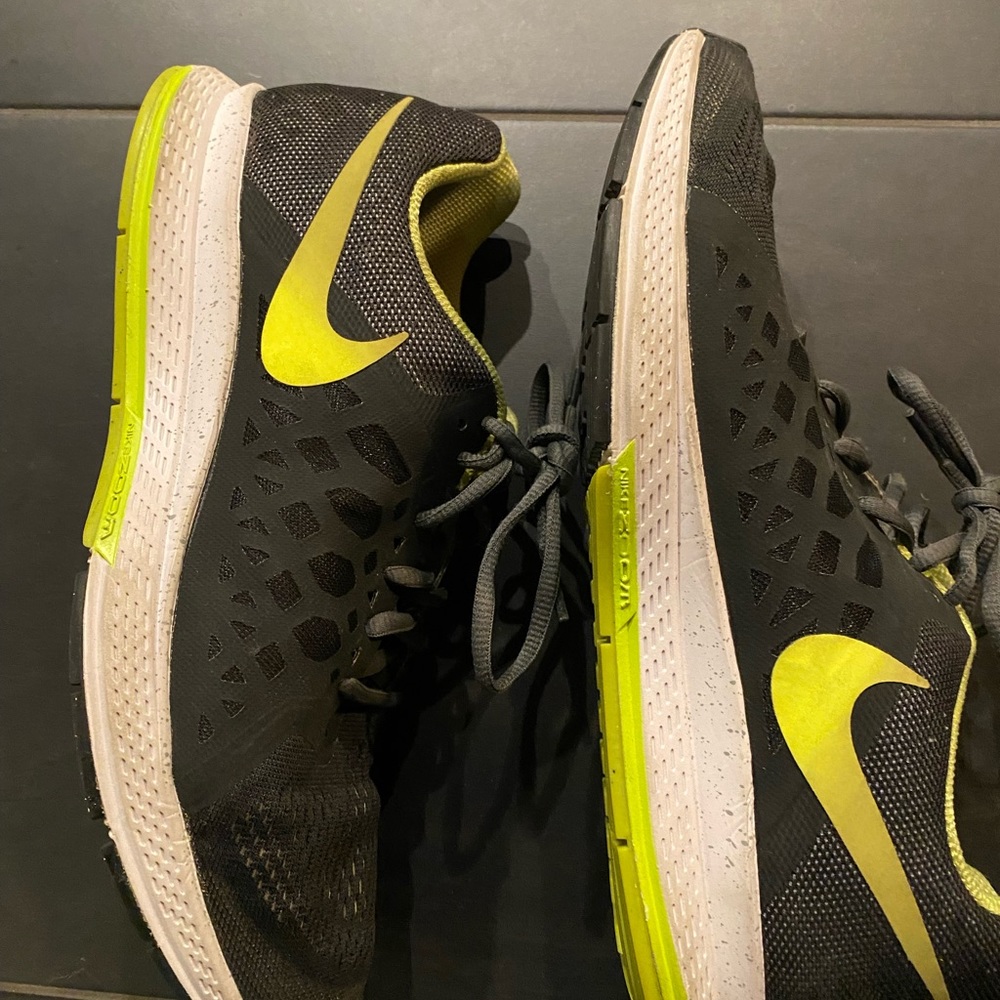 Nike Zoom Running Shoes M 7.5